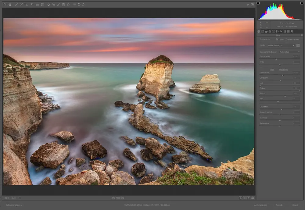 Foto di paesaggio della Puglia dopo la post produzione e l'editing RAW.